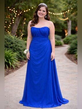 Strapless formal gown, size 10